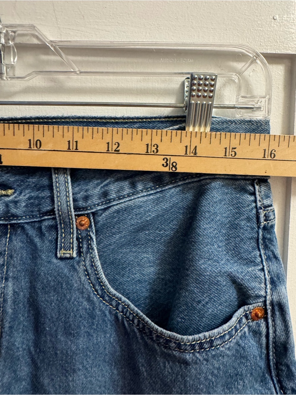 Levi’s Low Pro Straight Jeans Women’s 30 Medium Wash Blue Denim Relaxed Baggy - Picture 7 of 7
